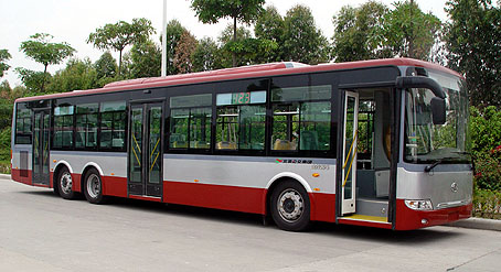 大金龙又100辆公交车服务北京奥运 - 中国客车