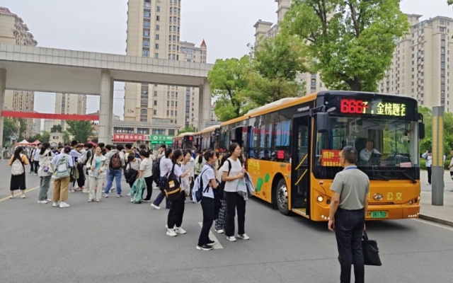 护航广大学子 泰兴公交圆满完成2024年中考运输保障任务
