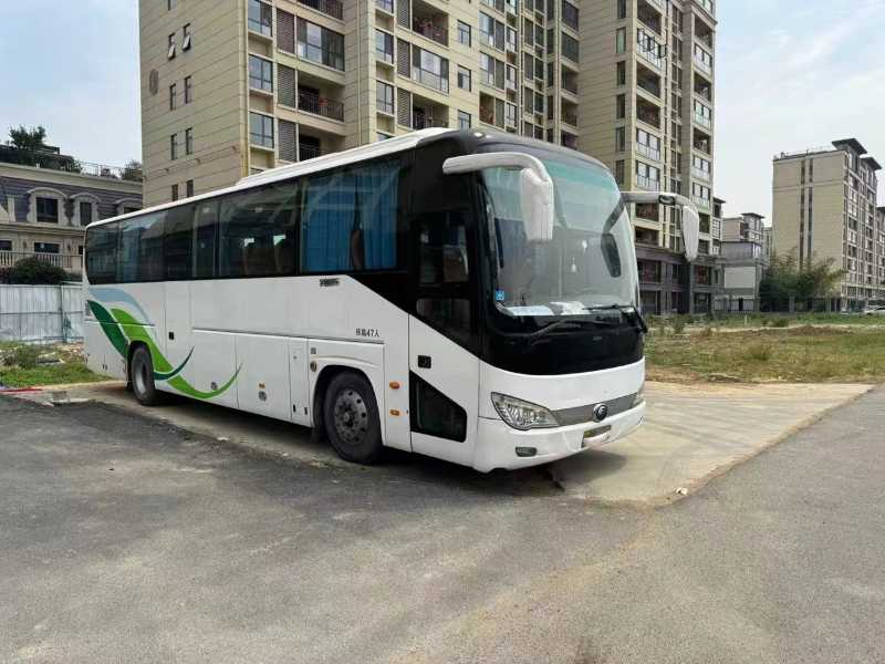 可提双档47座双门宇通6119旅游车 