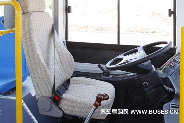 宇通ZK6850HG1公交-驾驶座