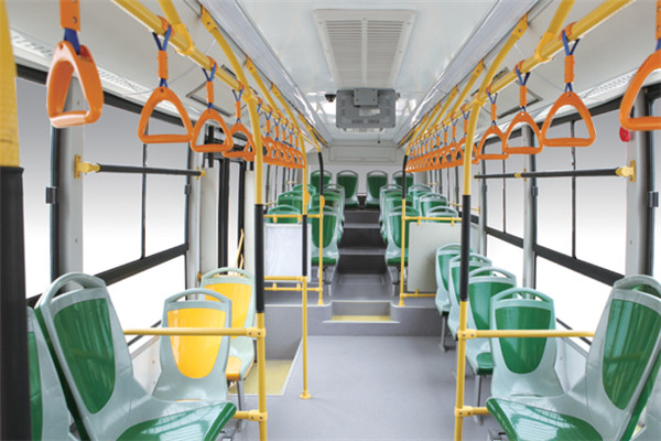 金旅XML6105J28C公交车
