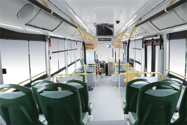 金旅XML6105J28C公交车