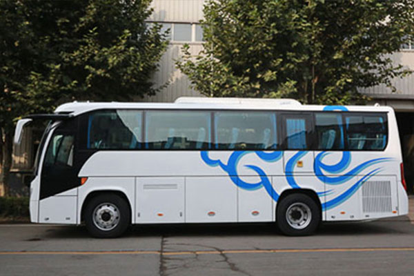 福田欧辉BJ6902U7AHB-3客车（柴油国五24-40座）