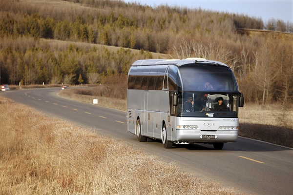 青年JNP6127NV1客车（天然气国五27-55座）