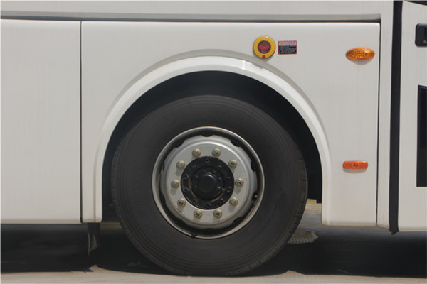 南京金龙NJL6117BEV31客车（纯电动24-48座）