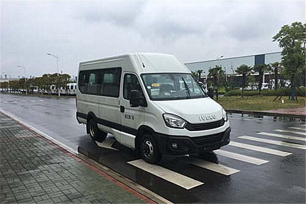 南京依维柯NJ6485ACM2多用途乘用车（柴油国五5-9座）