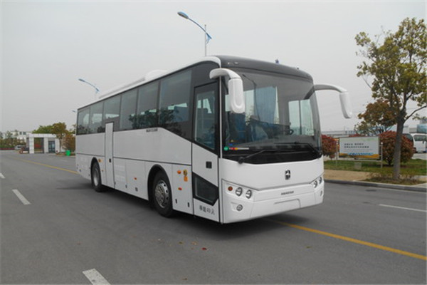 亚星YBL6117HBEV22客车（纯电动24-51座）